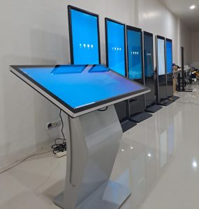 Sewa TV Touchscreen Surabaya
