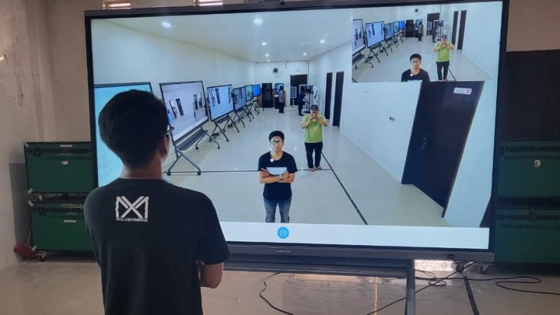 Smart Follow Cam dari Smartboard