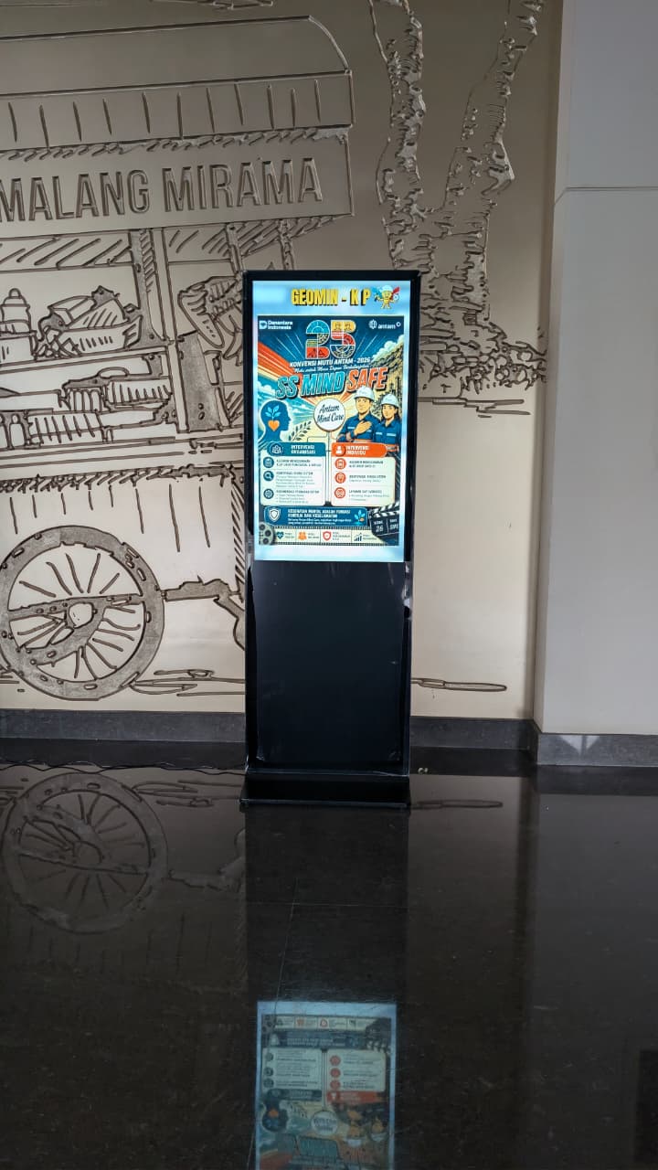 You are currently viewing Sewa Digital Signage Malang: Xclusivmedia Support 12 Unit di KMA XXV Grand Mercure